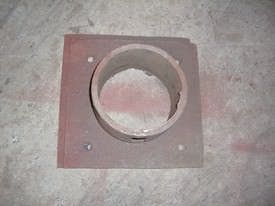 低价厂供 优质辊道耐磨护套与抛丸机械配件铸造方案